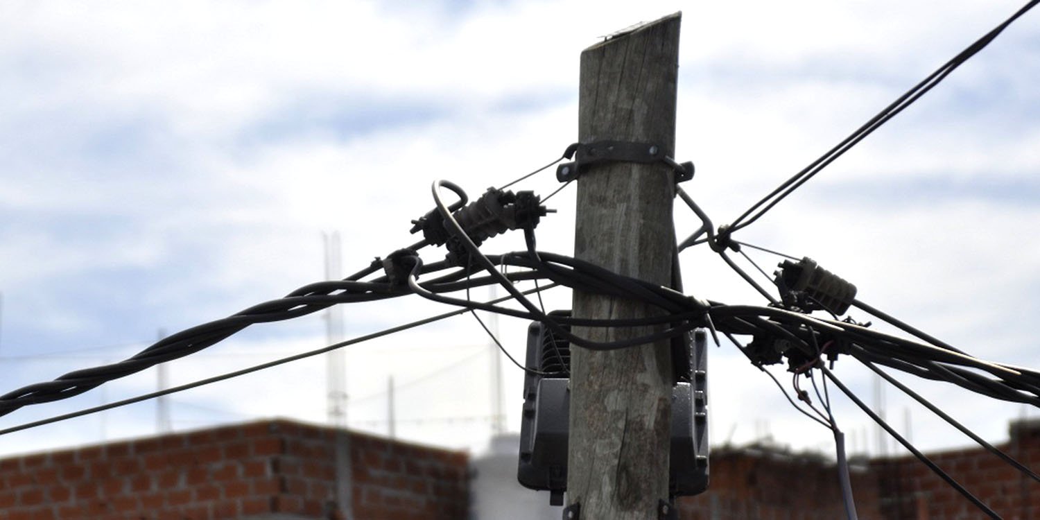 poste-de-luz-1500x750