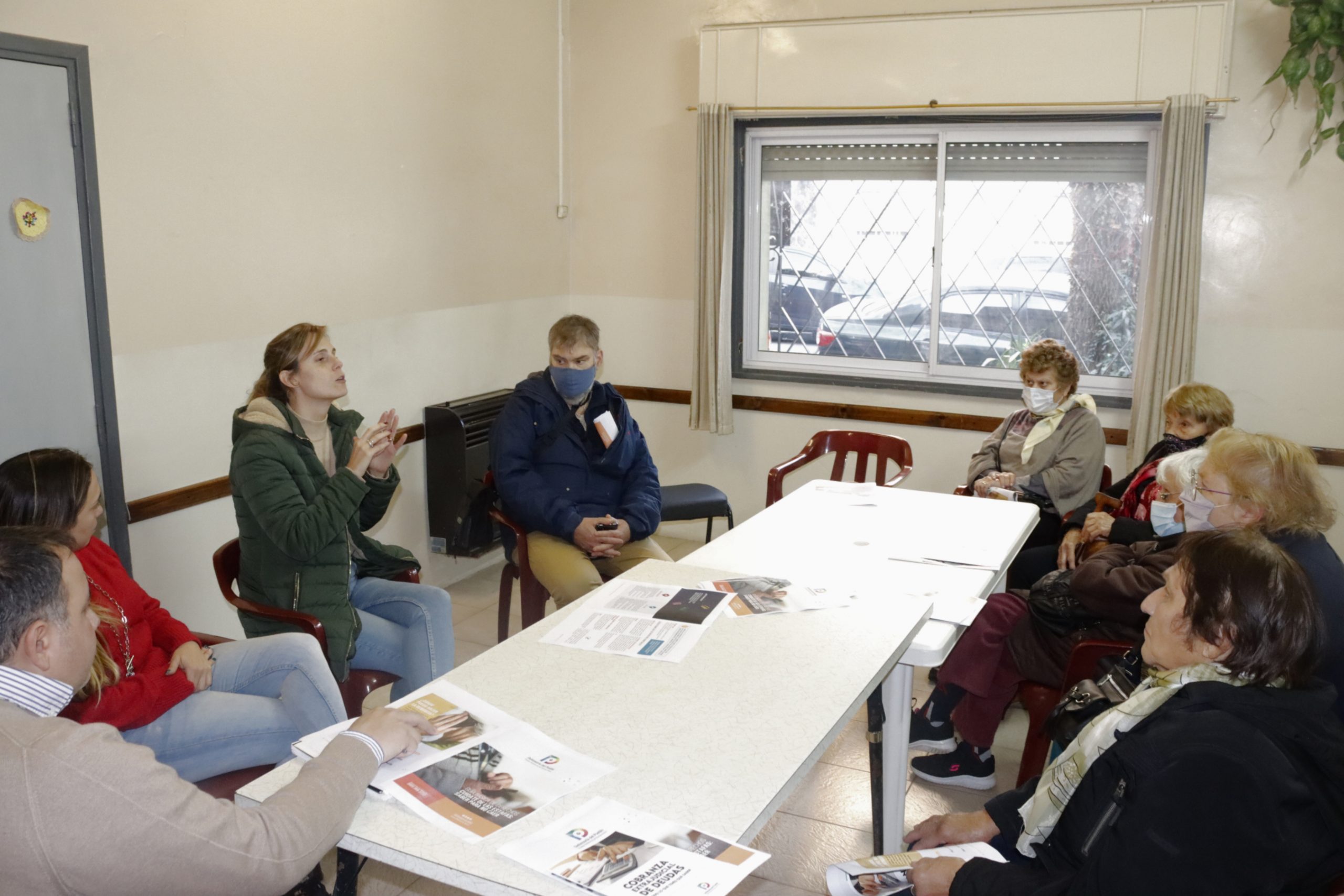 Foto-gacetilla-Taller-sobre-prevencion-de-Estafas-scaled