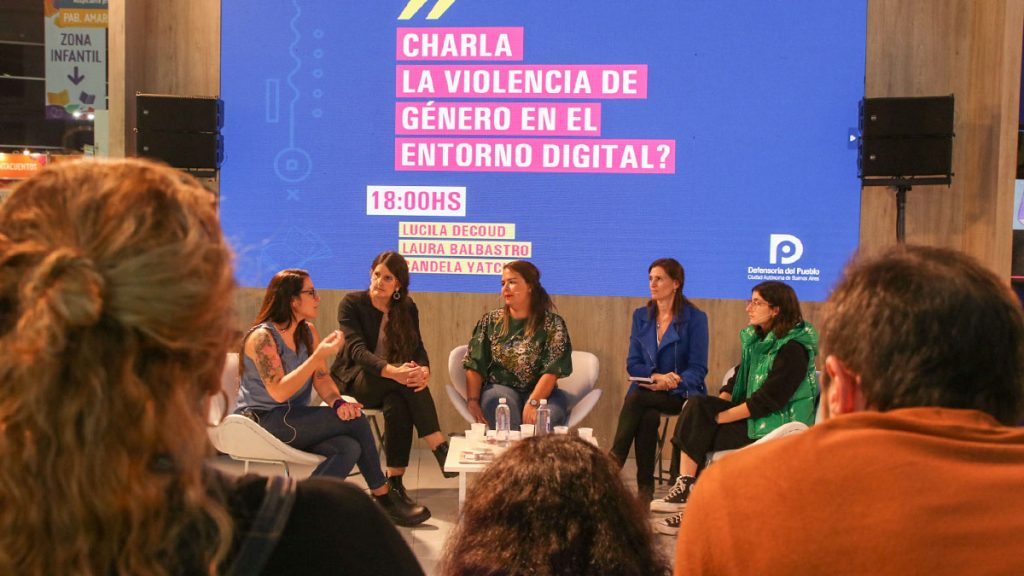 Charla La Violencia de Género en el Entorno Digital en la Feria del ...