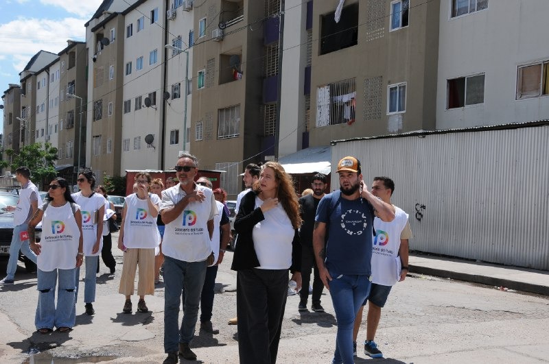 Relevamiento de la Defensoría en el Barrio Mugica Defensoría del