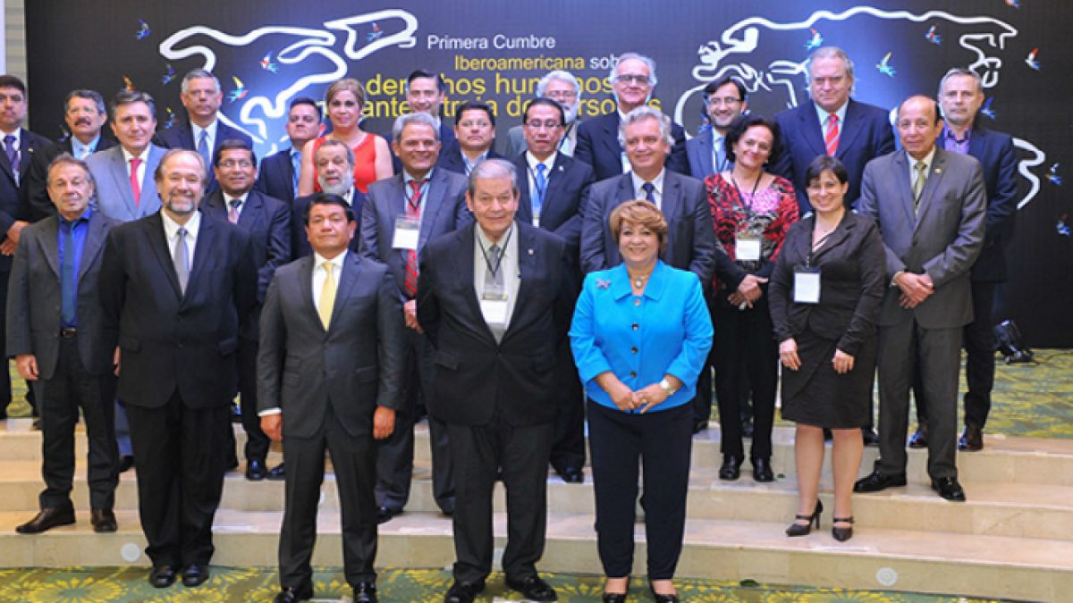 defensores-en-la-cumbre-iberoamericana-fio-2015