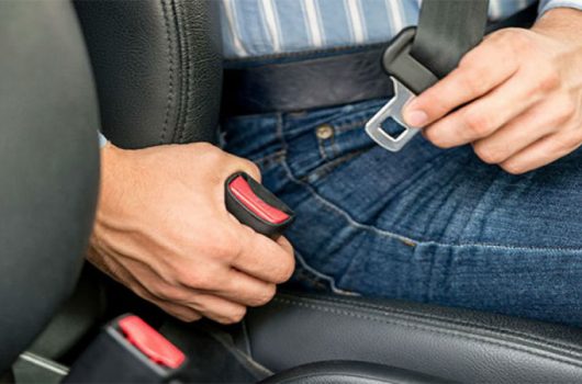 importancia-de-usar-el-cinturon-de-seguridad