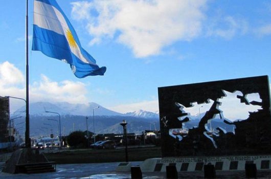 monumento a malvinas 900x450