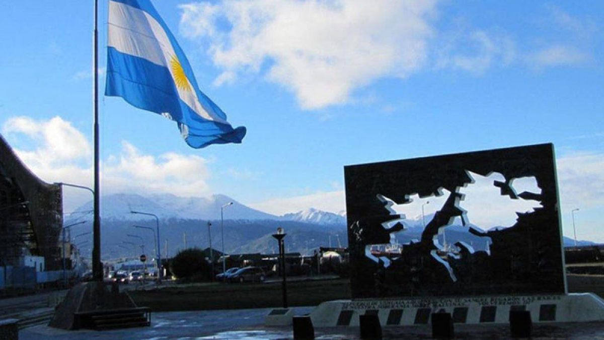 monumento a malvinas 900x450