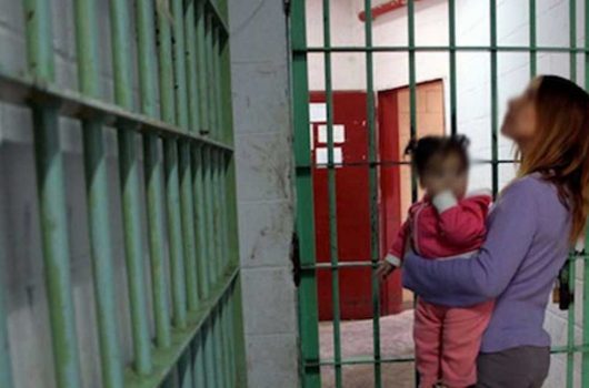 mujer-presa-carcel